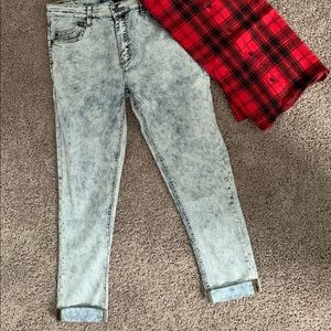 Acid wash Jeans and flannel shirt!